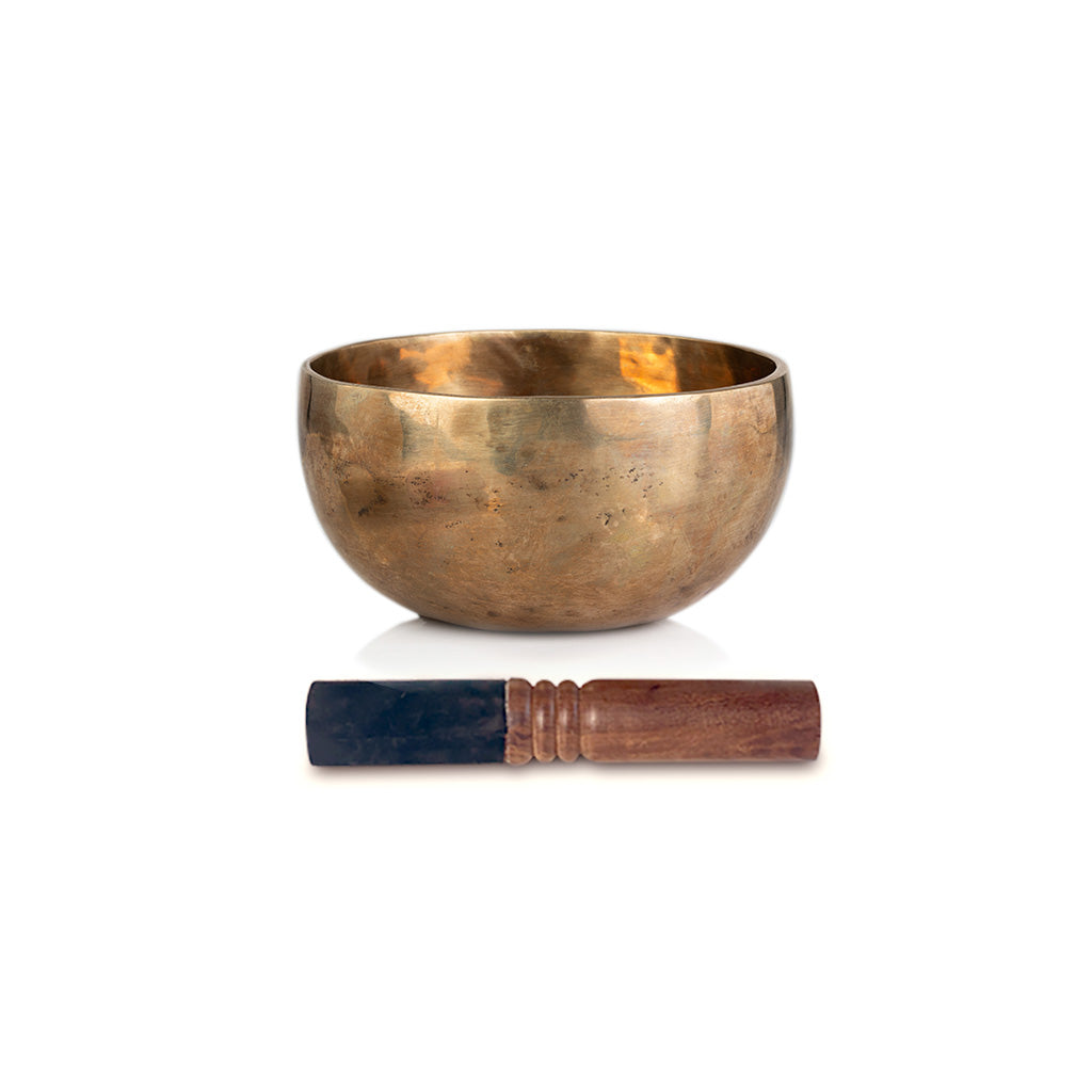 Medium Size Singing Bowl 18/19 cm